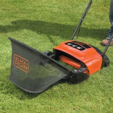 BLACK AND DECKER GD300-GB 240v 600w Lawn Raker/Moss Remover BLACK AND DECKER GD300-GB 240v 600w Lawn Raker/Moss Remover