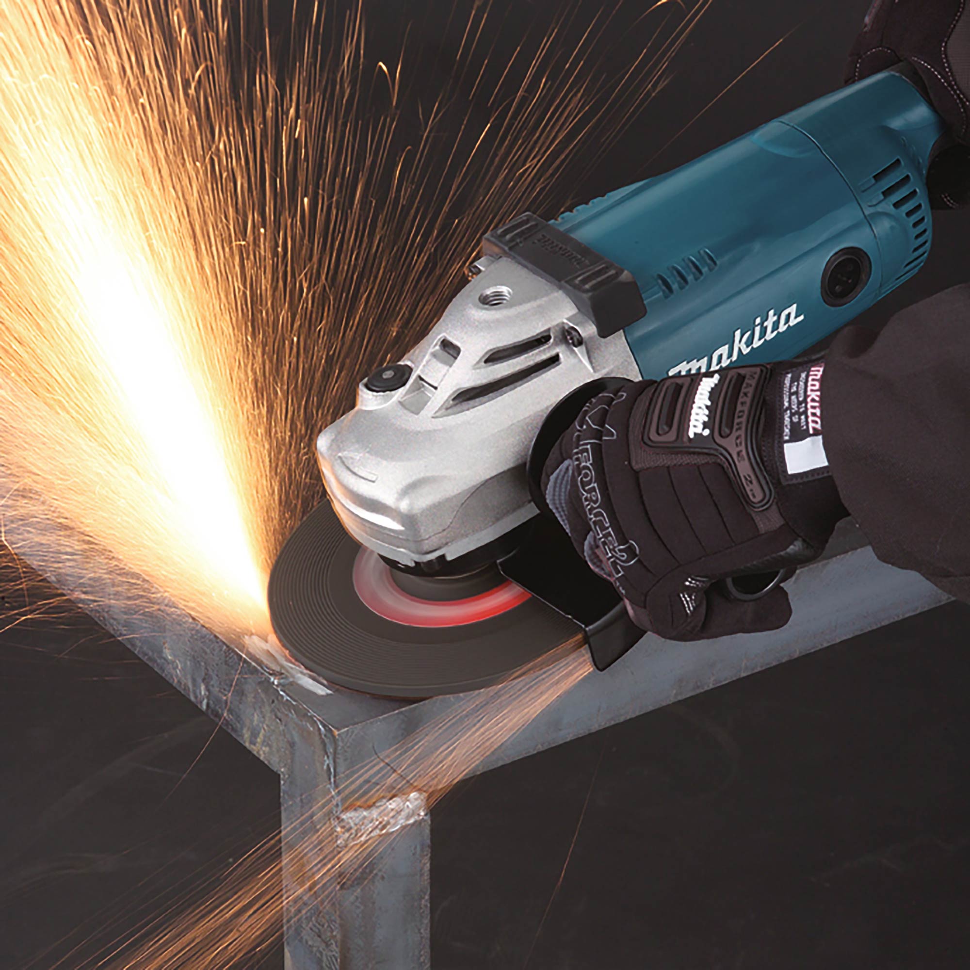 MAKITA GA7020 110v 180mm / 7