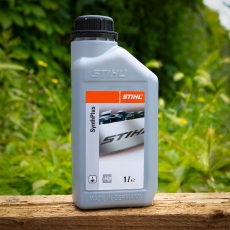 STIHL 07815162000 1 Litre Chain Oil STIHL 07815162000 1 Litre Chain Oil