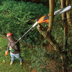 BLACK AND DECKER PS7525-GB 240v 800w 25cm Pole Saw BLACK AND DECKER PS7525-GB 240v 800w 25cm Pole Saw