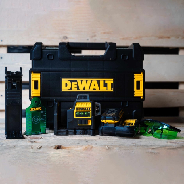 Dewalt Dewalt Dce089d1g18 18v Multi Laser Green With 1x2ah Battery Toolstore Uk 4283