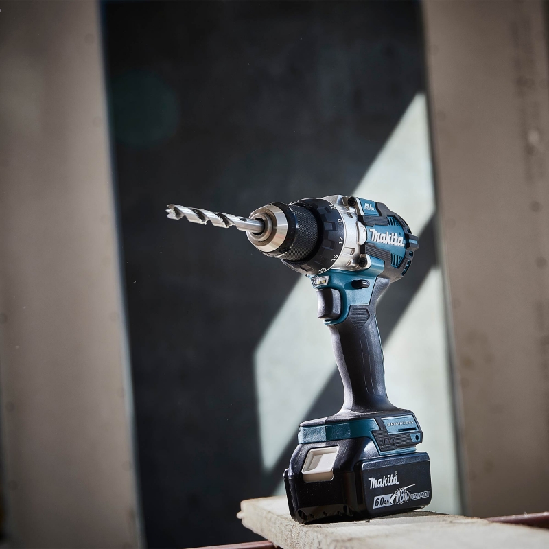 Makita MAKITA DLX2507TJ 18v Brushless Combi Impact Driver Twin Pack with 2x5ah Batteries ToolStore UK